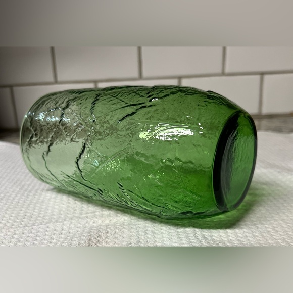 Vtg Green Glass Flower Water Vase Embossed Leaves - Picture 4 of 7